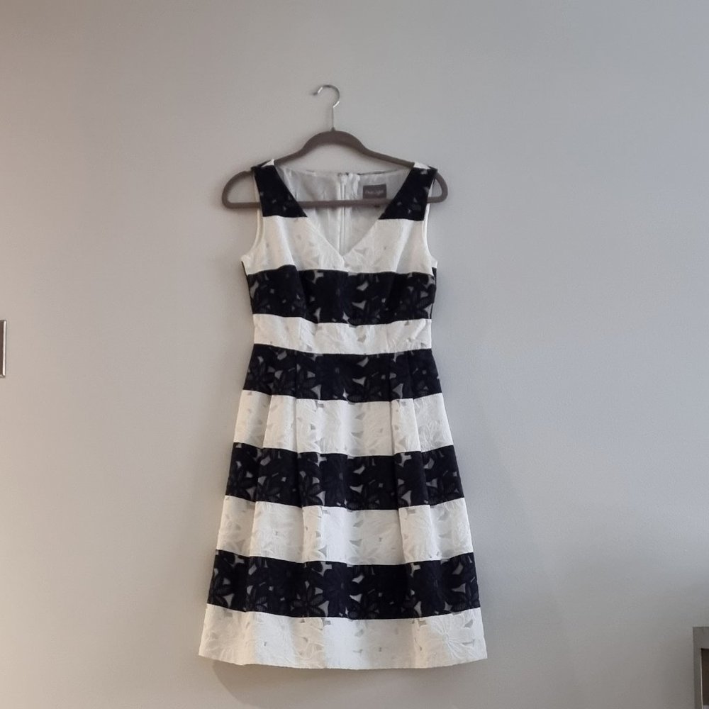 Phase Eight Tea Dress - Picture 2 of 5
